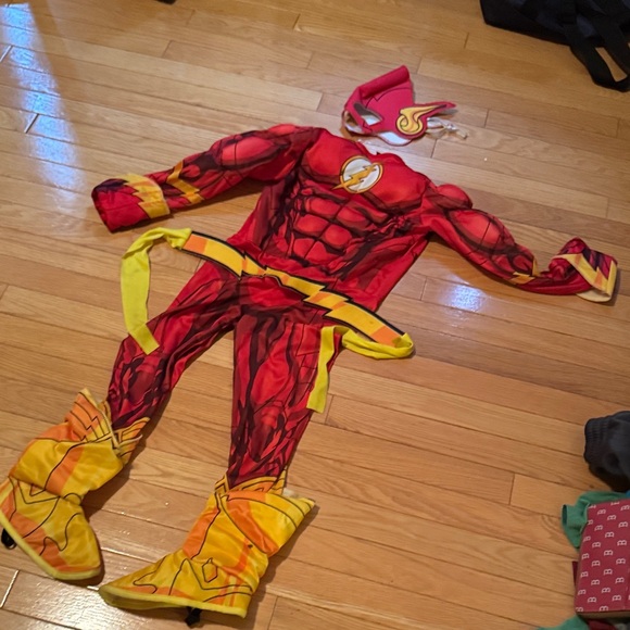 Kids Flash Superhero Halloween Costume - Red and Yellow - Picture 3 of 5